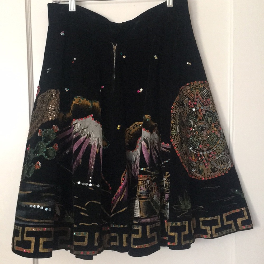 *** SOLD *** Hand Painted Mexican Circle Skirt - Picture 5 of 7